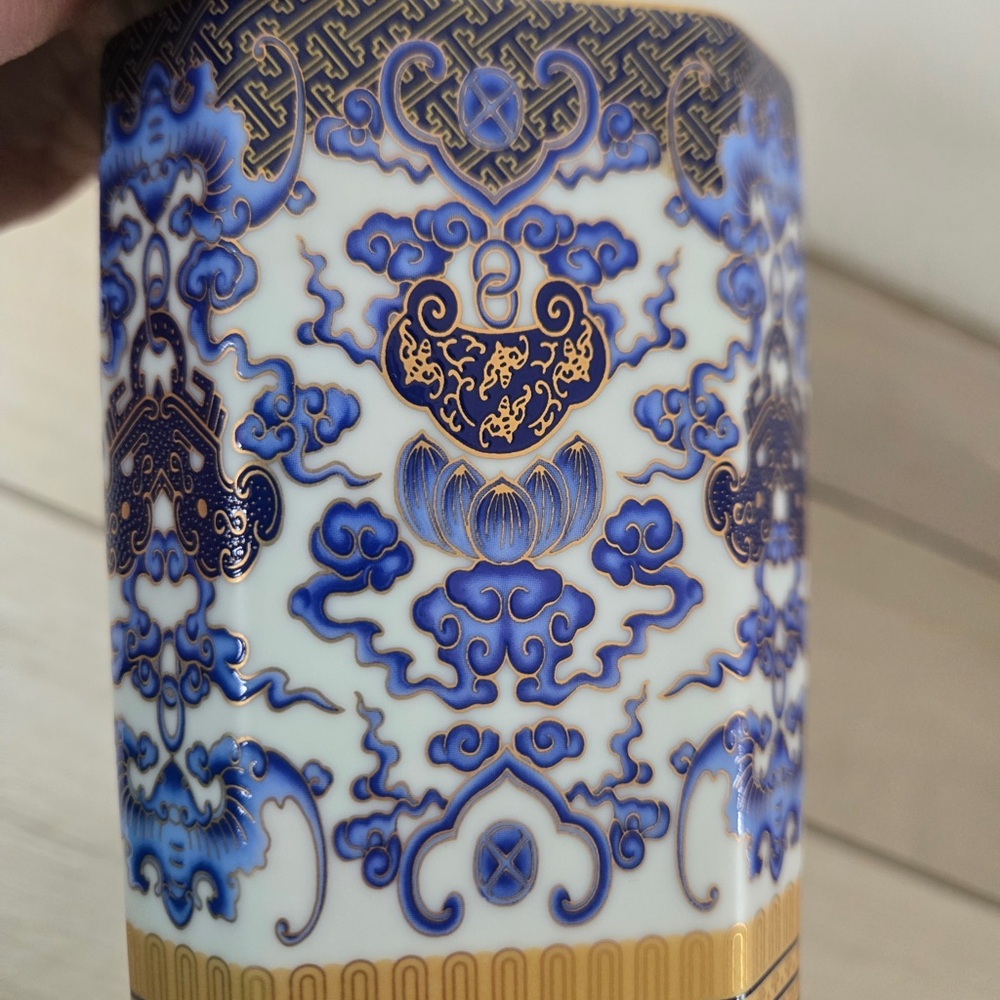 Chinese Blue & Whit Porcelain Brush Pot (Bitong)-Hand Decorated Scholars Vessel - Picture 3 of 7